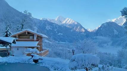 Ferienhaus für 2 Personen, mit Garten und Terrasse sowie Ausblick und Sauna, mit Haustier im Zillertal