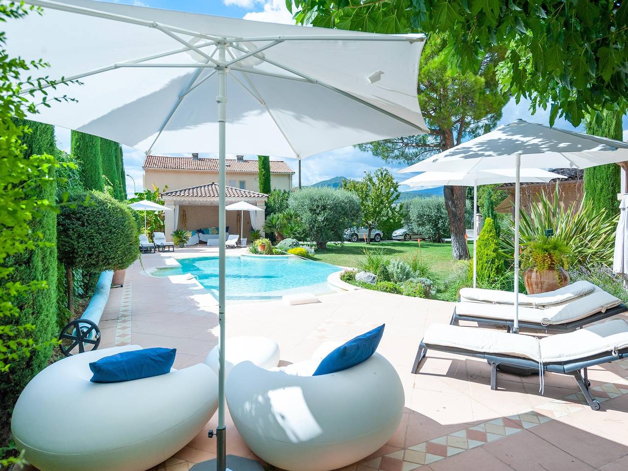 Elégante villa aux Mées avec un beau jardin in Les Mées, Alpes-de-Haute-Provence