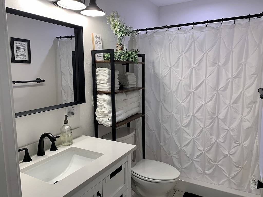 New! The Blue View Cabin - A Winery and Outdoor Recreation Get Away in Union County (IL)