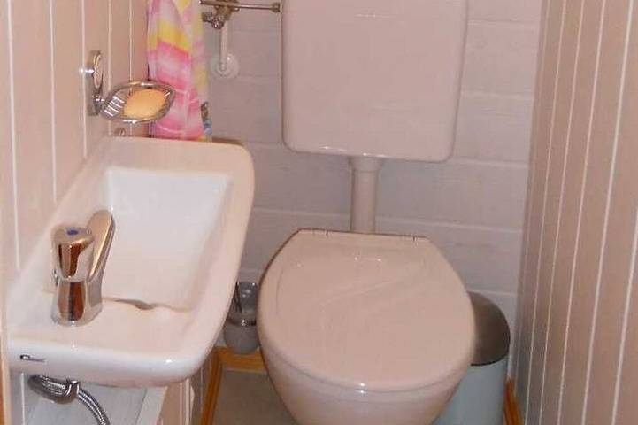 Ferienhaus für 2 Personen, mit Garten und Terrasse in Basedow - 4