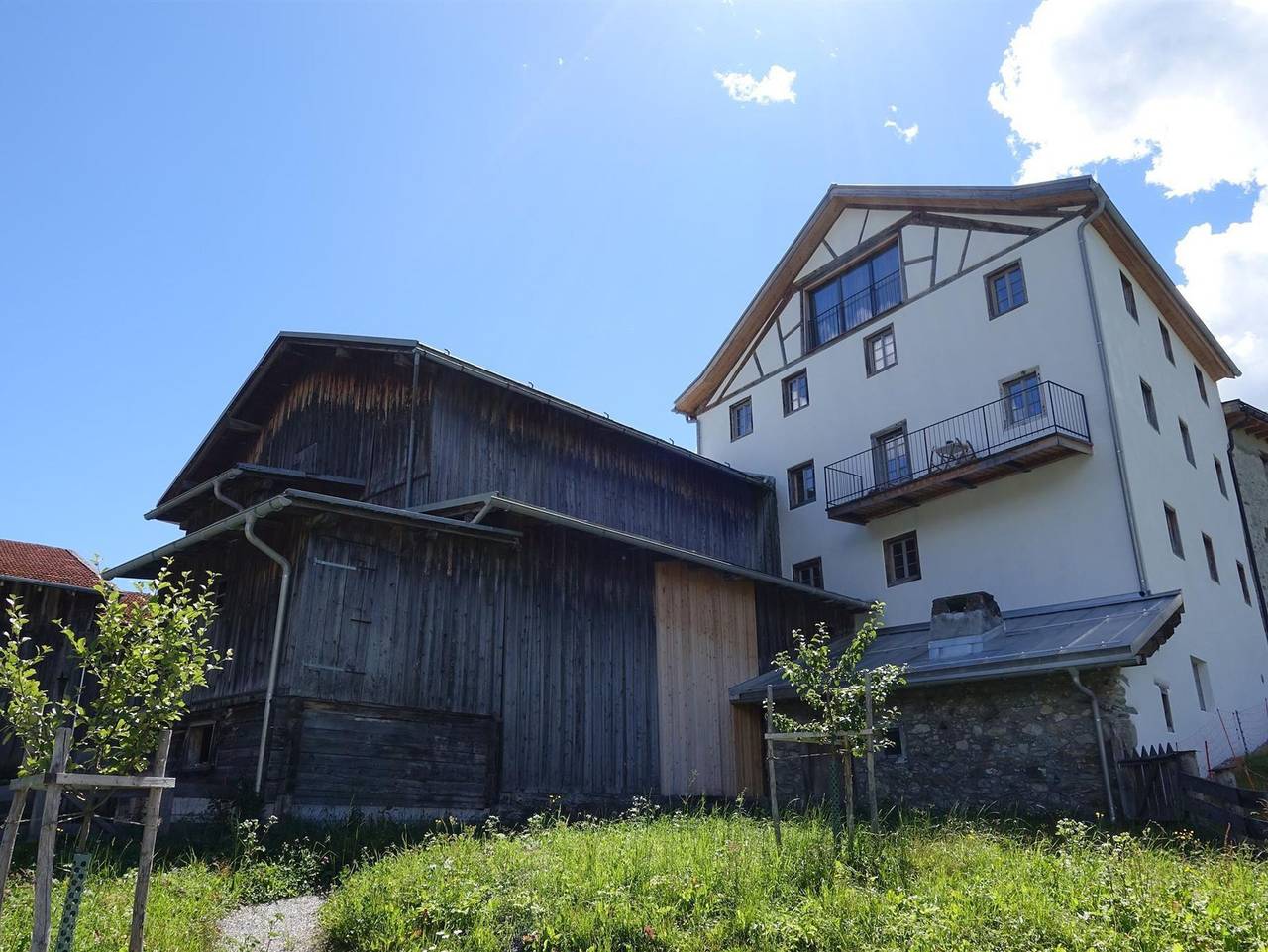 Ganze Ferienwohnung, Tgesa Antgerna - 5.5 Zimmerwohnung - 2-8 Personen in Salux, Surses