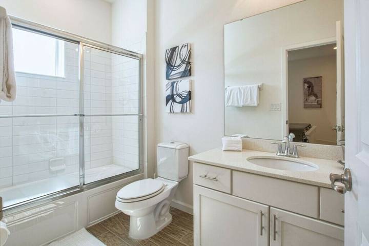 Ferienhaus für 17 Personen, mit Pool und Balkon - 1