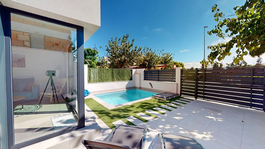 Casa rural para 6 personas, con terraza y jardín en Los Alcázares - 2