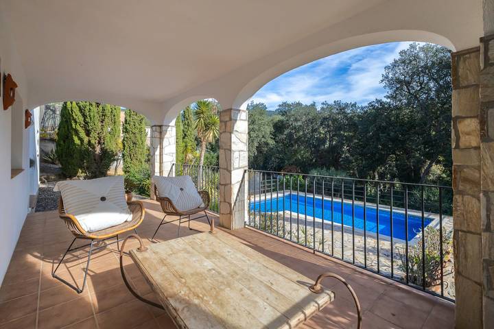 Casa rural para 6 personas, con balcón y jardín, Se admiten mascotas en Calonge - 2