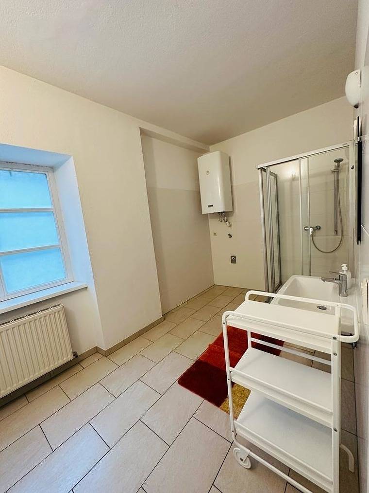 Ganze Ferienwohnung, Wohnung mit einem Schlafzimmer mit Trennwand in Graz, Steirerland