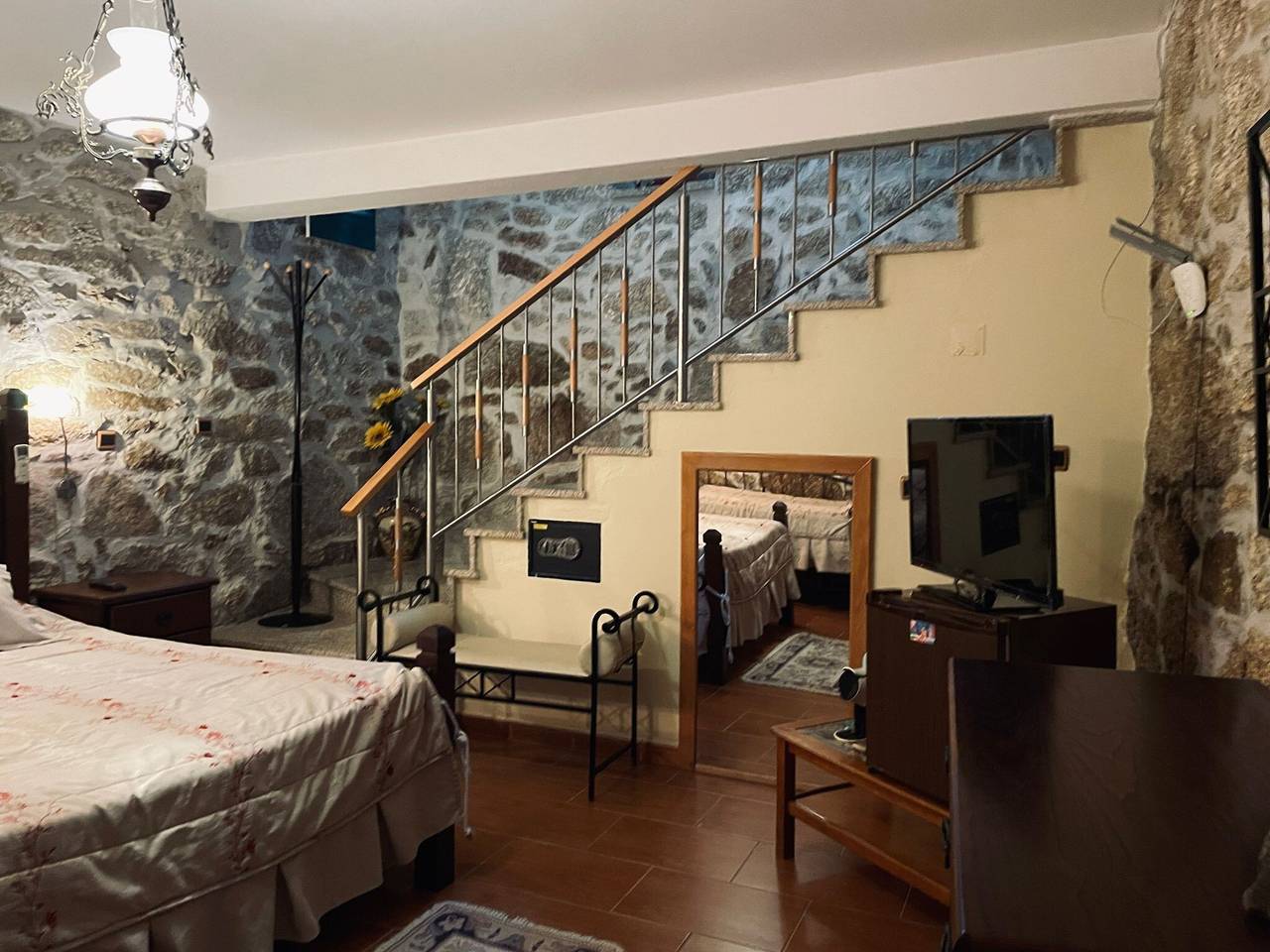Quarto 'Suite Mondego - Quinta do Moinho' com Vista Montanha, Wi-Fi e Ar Condicionado in Beira Interior Norte, Aldeia Viçosa