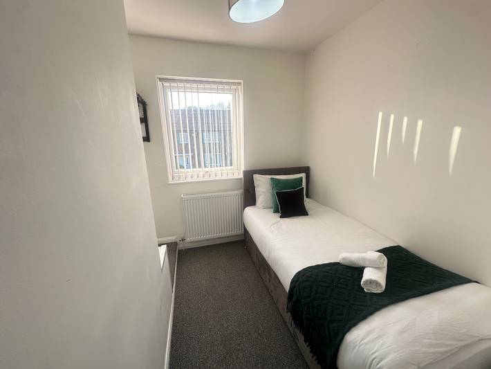 Airport House - Long Stays, Near Hospital! in Manchester, Grand Manchester