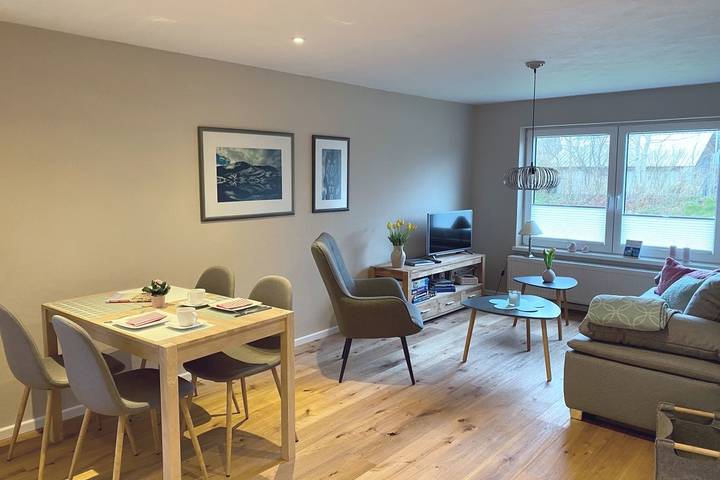 Apartamento inteiro, Ferienwohnung Sophienrast - holiday flat-2-rooms in Husum, Northfriesland