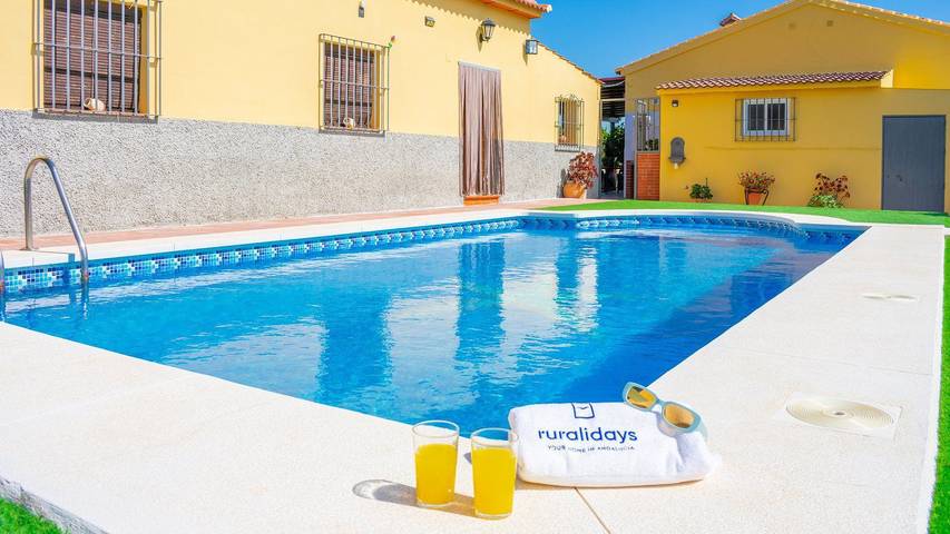 Casa rural para 5 personas, con piscina, Se admiten mascotas en Álora - 3