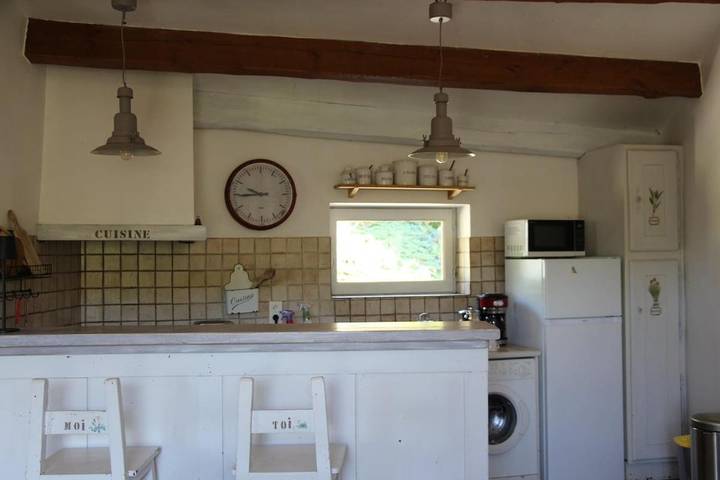 Location de vacances pour 7 personnes, avec vue et jardin, animaux acceptés à Saint-Jean-du-Bruel - 4