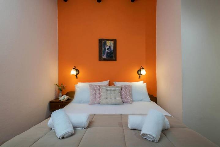 Gîte pour 3 personnes, avec piscine et terrasse dans Kalyves - 3