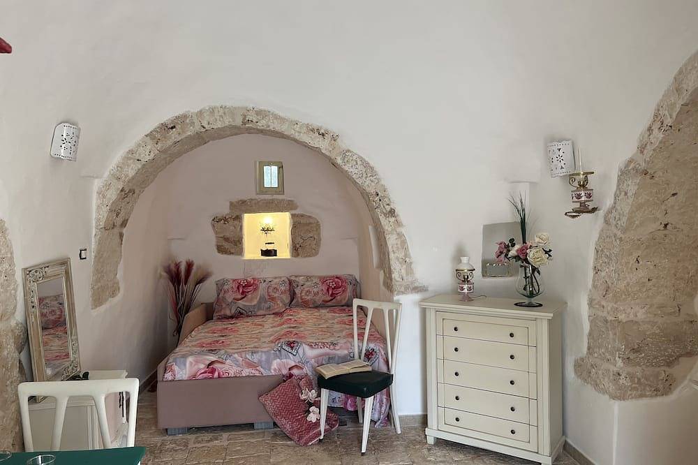 Chateaux des Trulli \" Angelica's Suite \" in San Michele Salentino, Salento