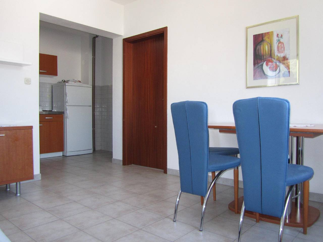 Ferienhaus über zwei Etagen mit Garten, Terrasse und zwei Balkonen in Slatine, Ciovo