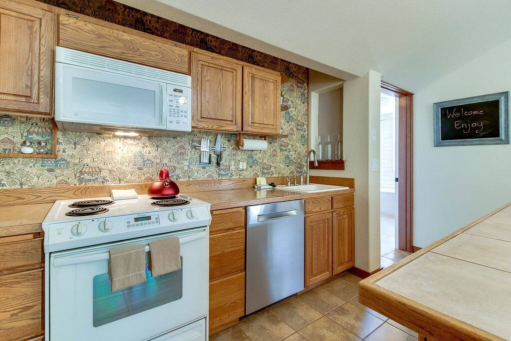 Ganze Wohnung, Ein Block von der Innenstadt Mcminnville! Moderne Rückzug! in McMinnville, Yamhill County