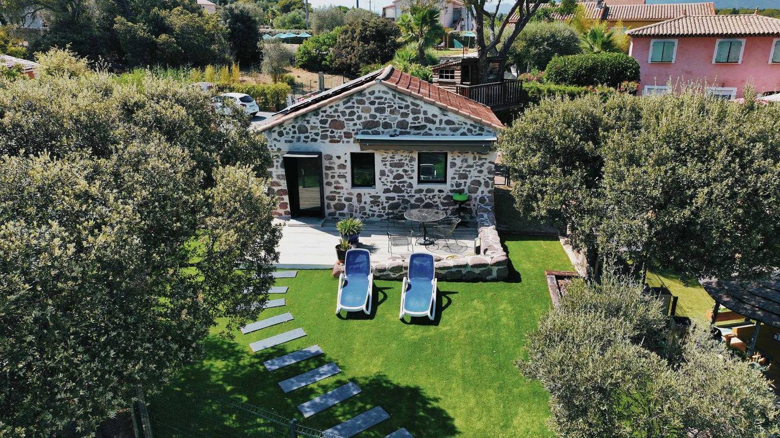 Gîte coquet en pierre in Puget-sur-Argens, Draguignan Region