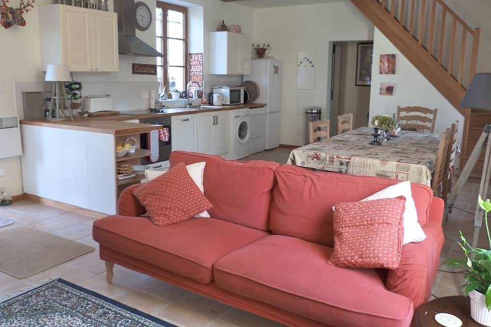 Ferme en pierre rénovée dans un bel emplacement. in Beaumontois en Périgord, Périgord Pourpre