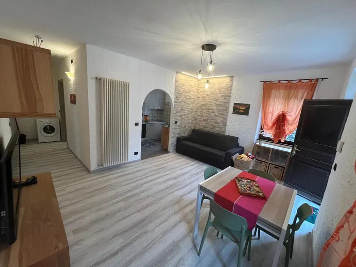 Appartamento vacanze per 6 persone, con panorama e balcone nonché vista lago - 1