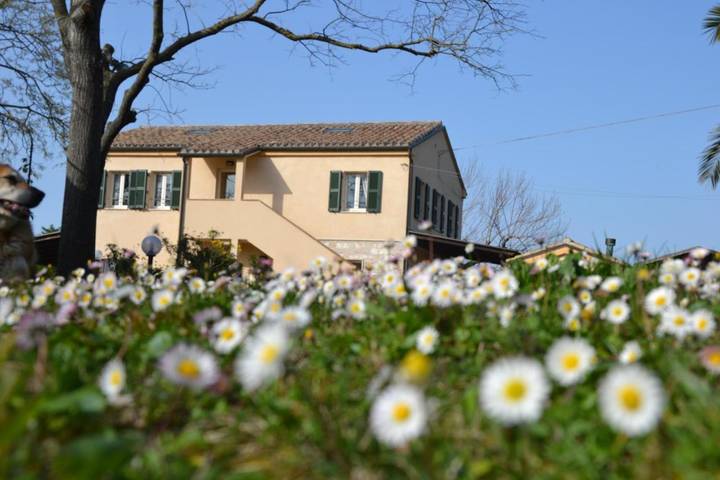 Agriturismo per 2 persone, con Giardino e Panorama in Riviera del Conero