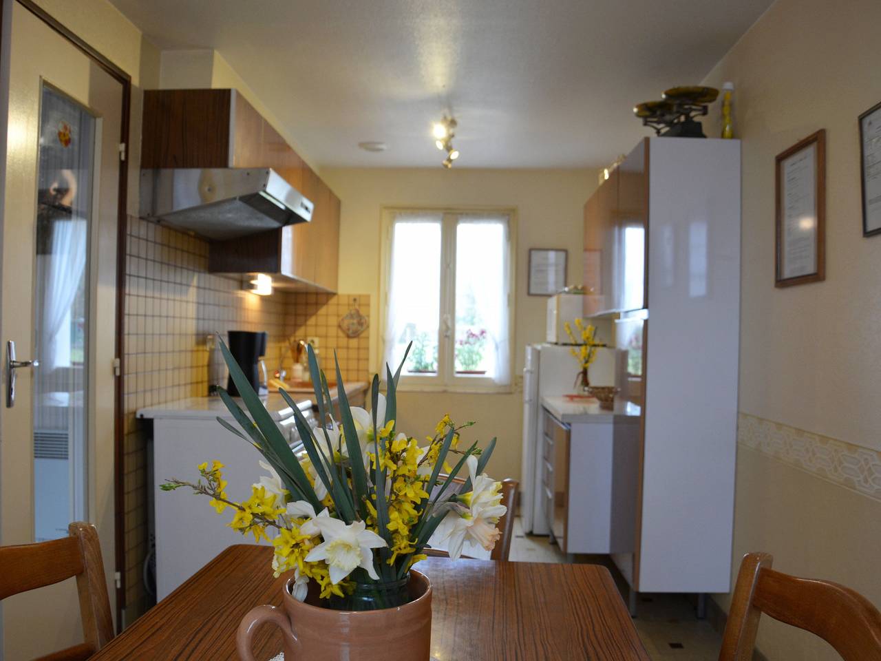 Gîte de Charme à la Campagne avec Jardin Clos et Collection d'Outils Agricoles in Vaupillon, Région de Nogent-le-Rotrou