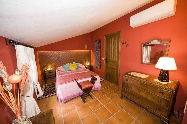 Holiday apartment for 3 people, with hot tub and garden - 1