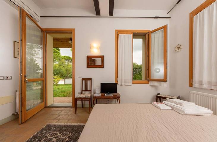 Location de vacances pour 2 personnes, avec vue ainsi que piscine et jardin, animaux acceptés à Faenza - 3