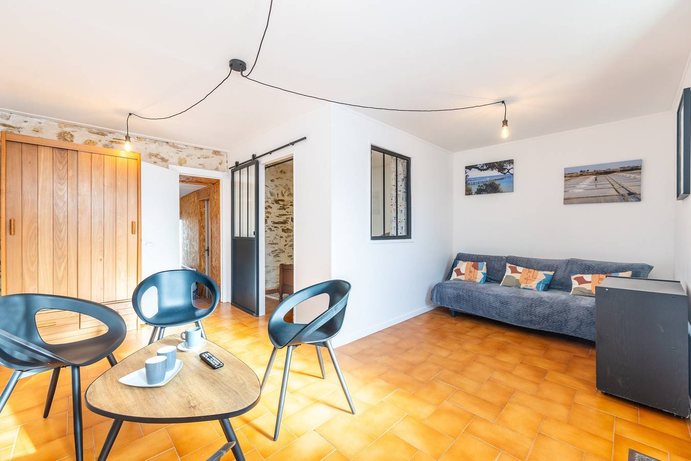 Maison Traditionnelle au Centre des Sables avec Terrasse Privée et Balcon in Les Sables-d'Olonne, Vendée