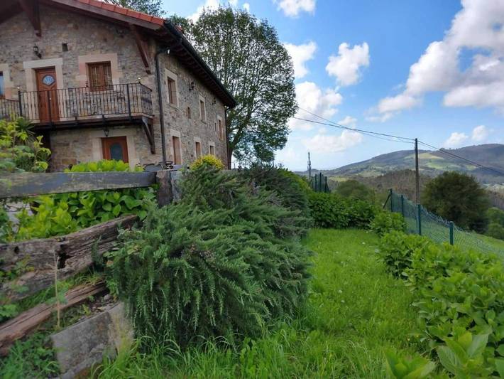 Casa rural para 11 personas, con jardín y vistas en Cantabria - 2