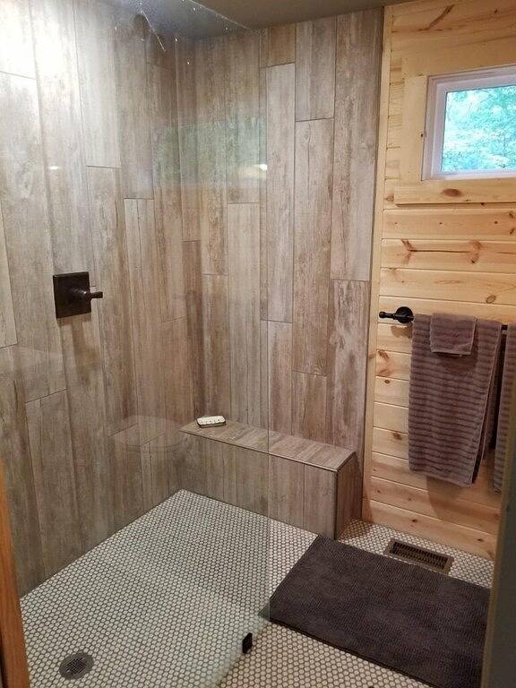 A-Frame-Kabinenflucht in George Washington National Forest, Lost River Area, Wv in Seneca Rocks