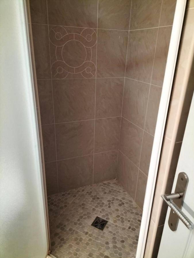 Hôtel pour 2 personnes, avec jardin et piscine ainsi que sauna et jacuzzi, animaux acceptés à Bourbonne-les-Bains - 2