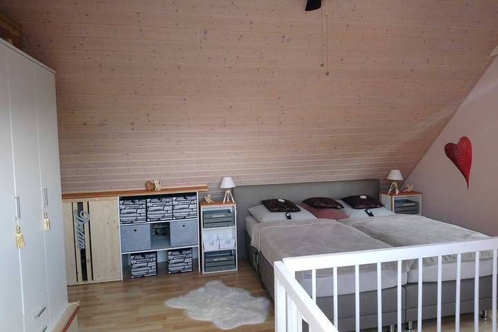 Ferienwohnung für 3 Personen, mit Terrasse und Garten in Heiligenstadt - 2