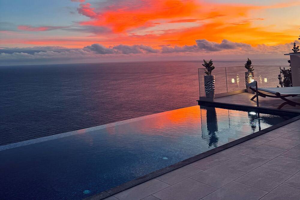 Luxury Villa Pérola in Calheta, Isla de Madeira