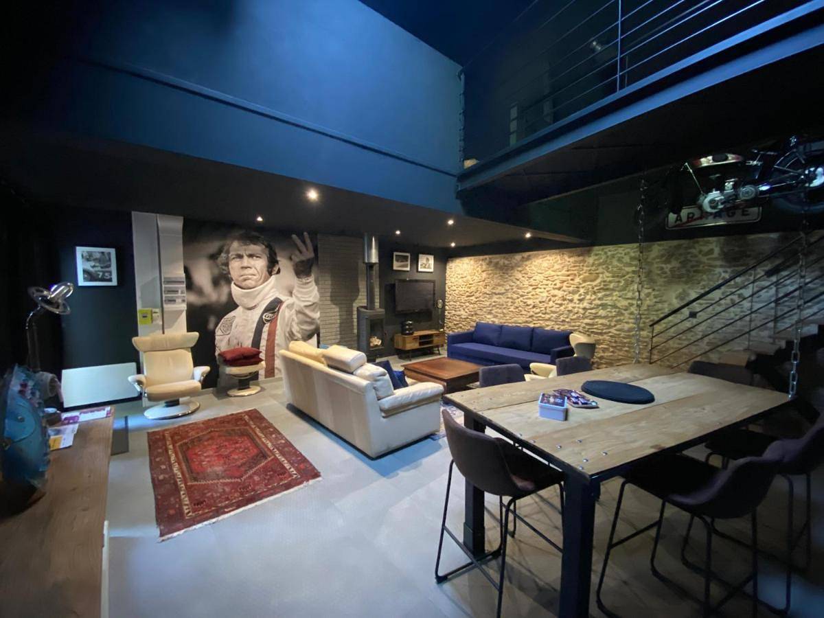 Paddock 24 Arnage - Loft Le Mans in Arnage, Sarthe