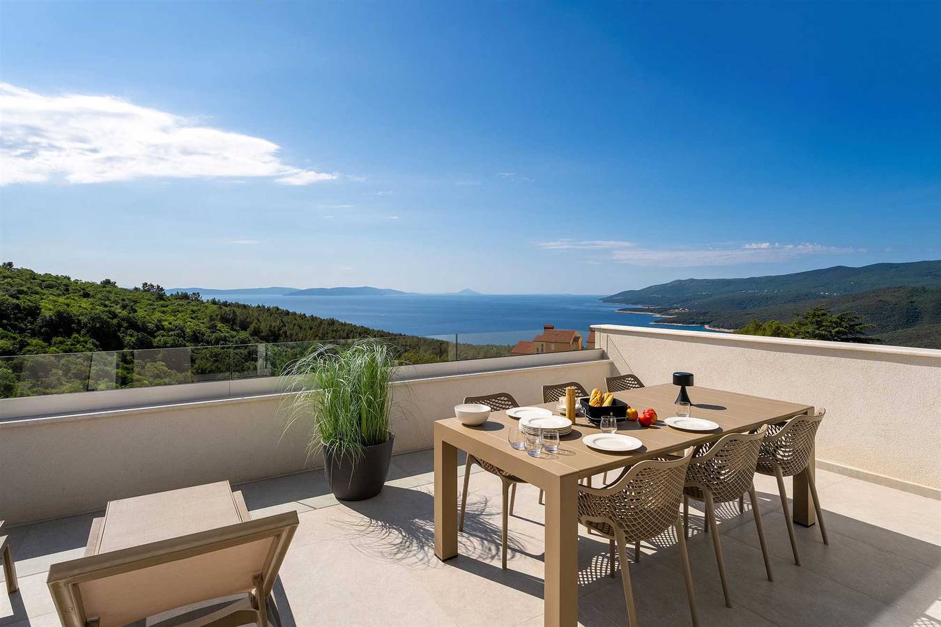 Appartement entier, Apartment Dora Mar with spectacular seaview in Rabac, Labin-Rabac