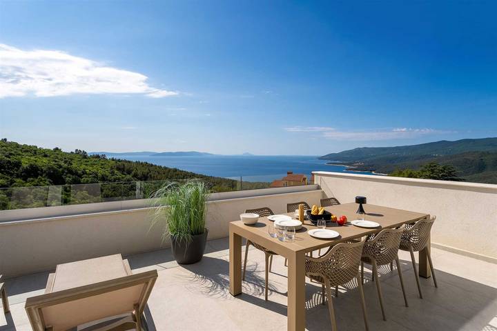 Ferienwohnung für 4 Personen, mit Balkon und Meerblick