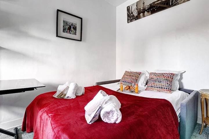 Ganze Wohnung, TheBlueStay 832 – Bright Cosy Studio – Montrouge in 14e Arrondissement, Paris