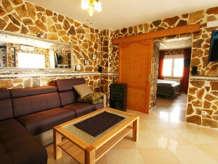 Gîte pour 4 personnes, avec piscine ainsi que jacuzzi et jardin à Els Poblets - 3