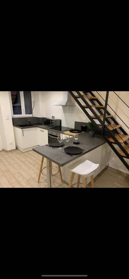 Gîte pour 2 personnes, avec vue ainsi que terrasse et jardin à Hautvillers - 2