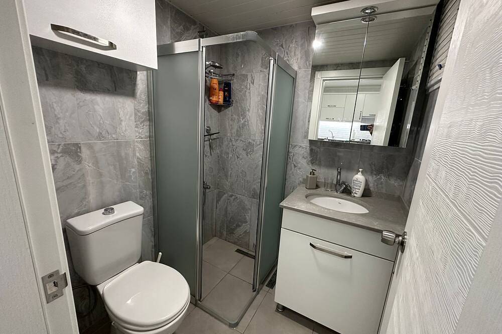 Entire apartment, Merkezi konumda sahile 300 mt mesafede lüks daire in Alanya, Antalya Province
