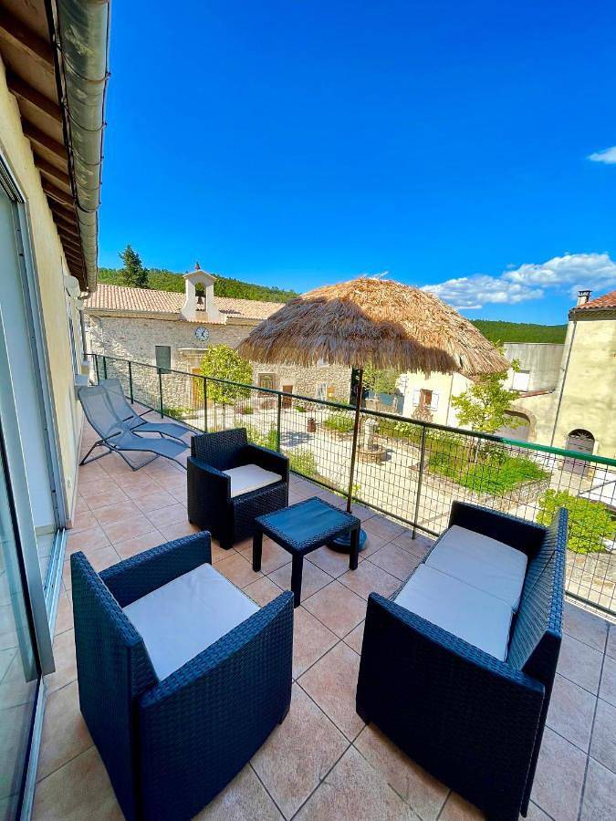 Appartement entier, Two-Bedroom Apartment in Branoux-les-Taillades, Parc national des Cévennes