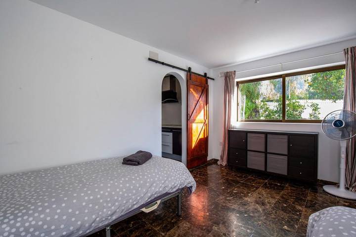 Casa rural para 16 personas, con jardín además de piscina y vistas, Se admiten mascotas en Alfàs del Pi - 3