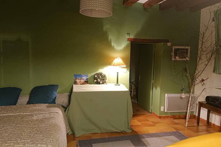 Gîte pour 7 personnes, avec terrasse et jardin à Saint-Jean-Saint-Germain - 4