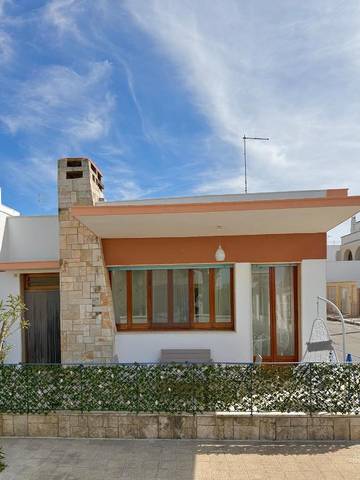 Gîte pour 4 personnes, avec vue et jardin, adapté aux familles dans Specchiolla
