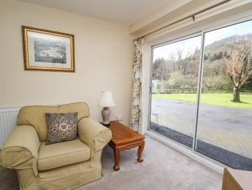 Log Cabin for 2 People in Powys, Mid-Wales, Photo 3