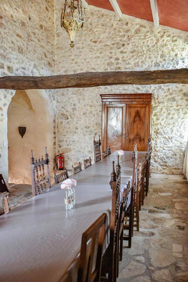 Location de vacances pour 19 personnes, avec vue ainsi que piscine et jardin, animaux acceptés à Labastide-de-Virac - 3