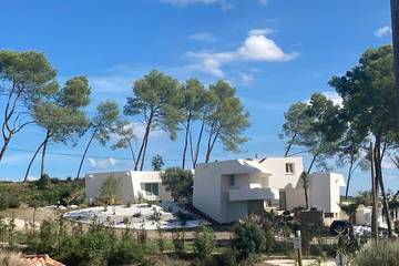 Cottage pour 7 personnes, avec jardin ainsi que piscine et jacuzzi à Grabels