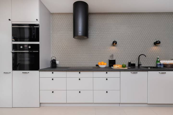 Ganze Wohnung, Spacious Apartment | 2 Bedrooms, 2 Bathrooms, Parking. in Przymorze, Danzig