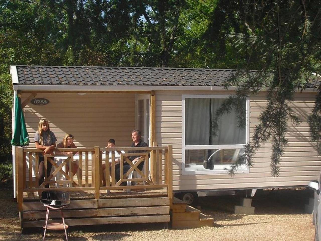 Camping 4 étoiles - Piscine - ccbecdi in Gourdon, Lot