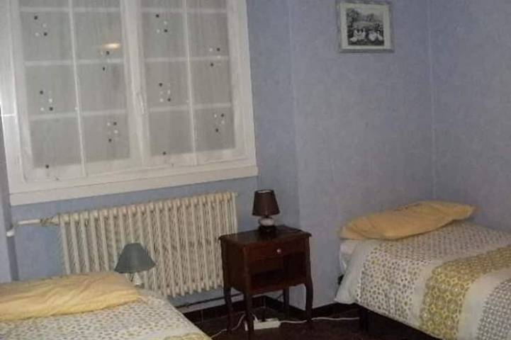 Gîte pour 6 personnes, avec terrasse à Saint-Vincent-du-Lorouër - 3