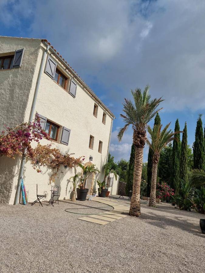 Chalet para 15 personas, con Balcón y Jacuzzi además de Terraza y Jardín en Provincia de Tarragona - 4