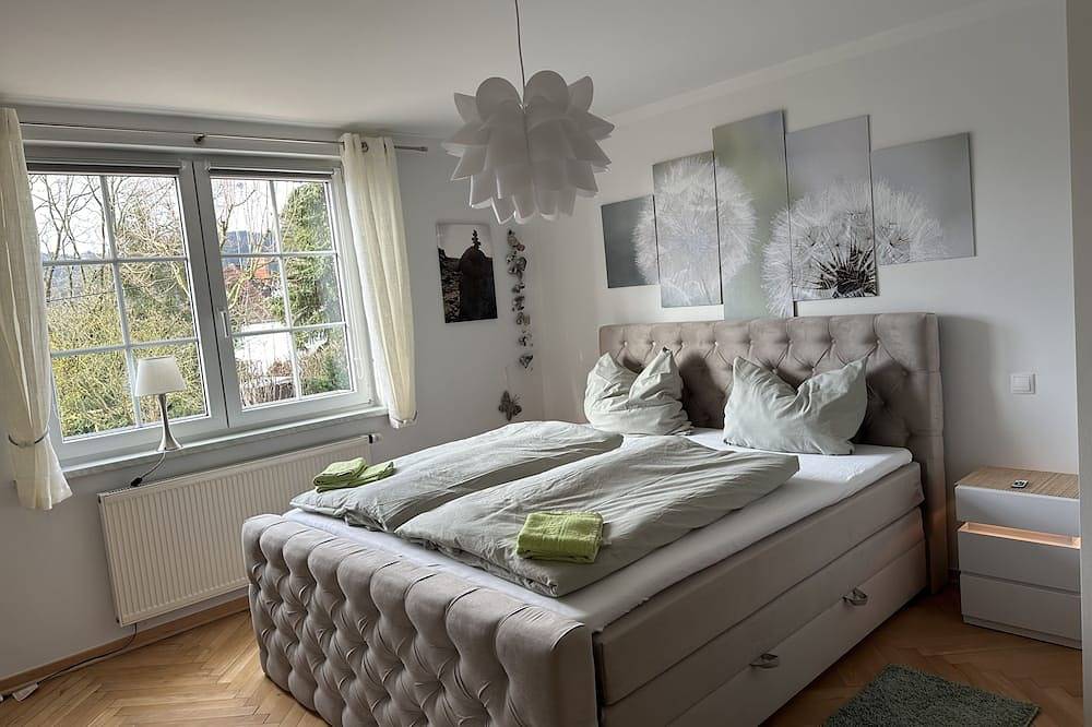 Ganze Wohnung, Helle, moderne, große Ferienwohnung in Südhanglage im Heilklimatischen Kurort in Friedrichroda, Rennsteig